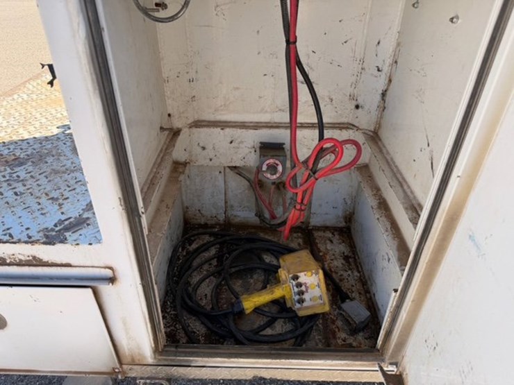 2013-ford-f350-image-9