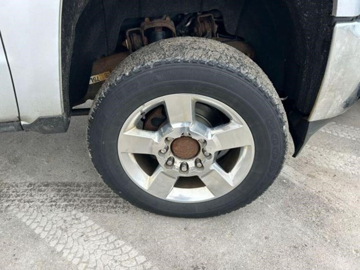 2018-chevrolet-silverado-2500hd-image-102