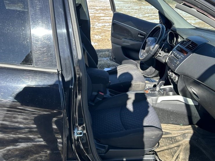 2011-mitsubishi-outlander-image-19