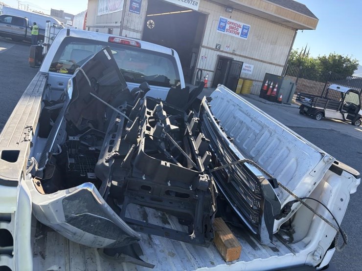 2017-gmc-sierra-2500hd-image-5