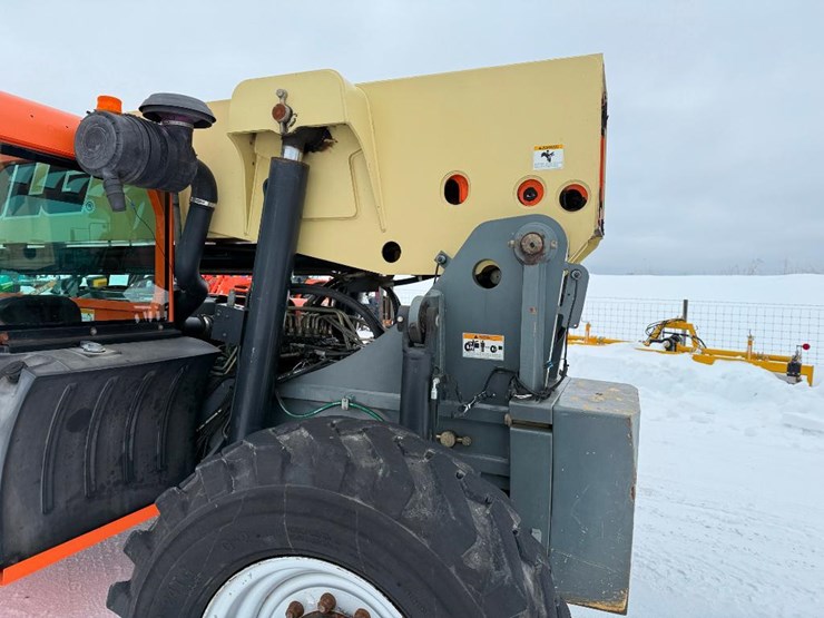 2008-jlg-g10-55a-image-30