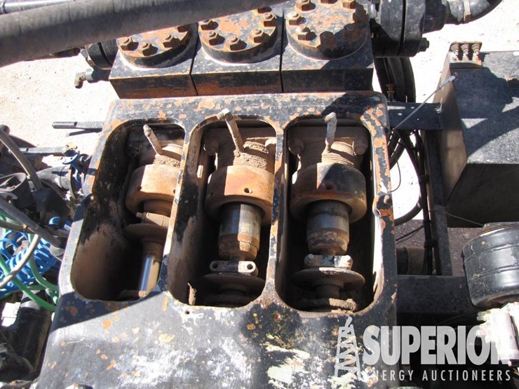 2008-peterbilt-357-image-13