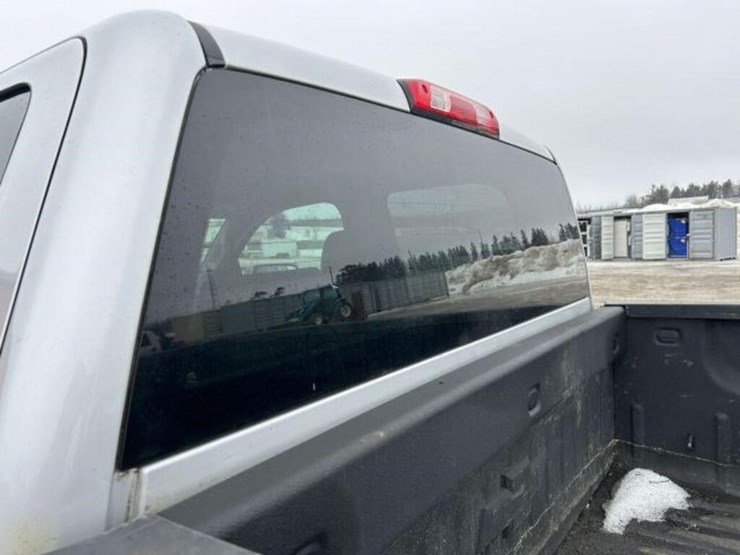 2018-chevrolet-silverado-2500hd-image-80