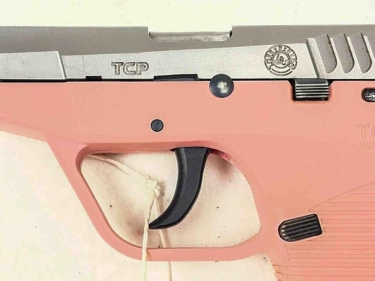 taurus-pistol-image-8