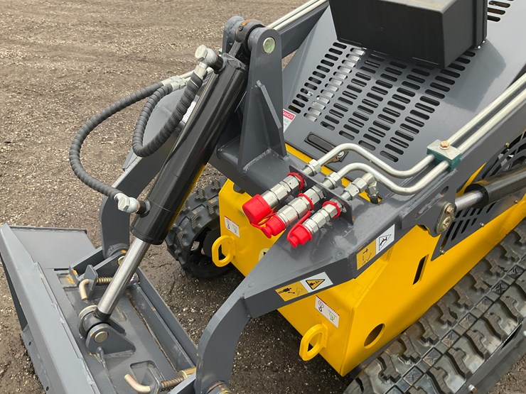 #1015-•-unused-landhero-lhr‑me380x1-mini-skid-steer-loader-image-10