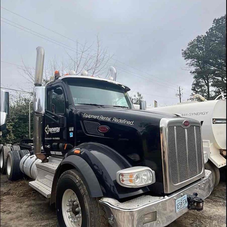 2019 PETERBILT 567
