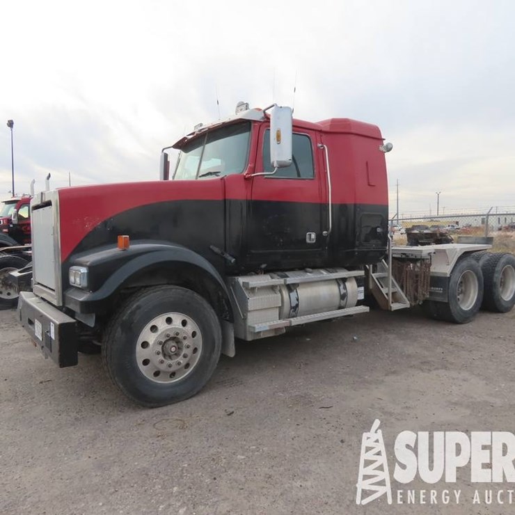 2015 WESTERN STAR 4900