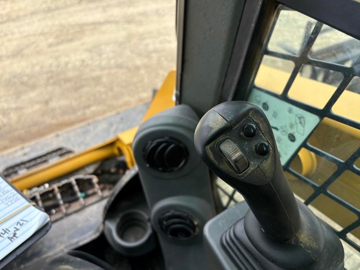 2021-caterpillar-259d3-image-20