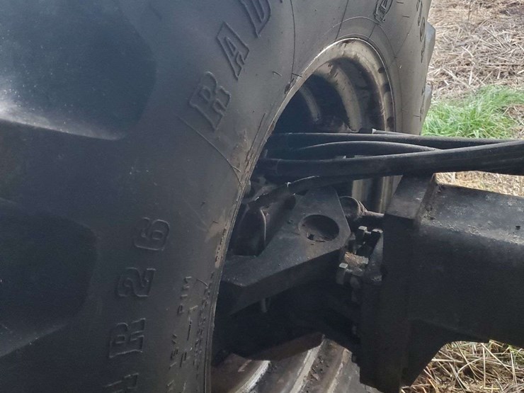 2005-gleaner-r75-image-12