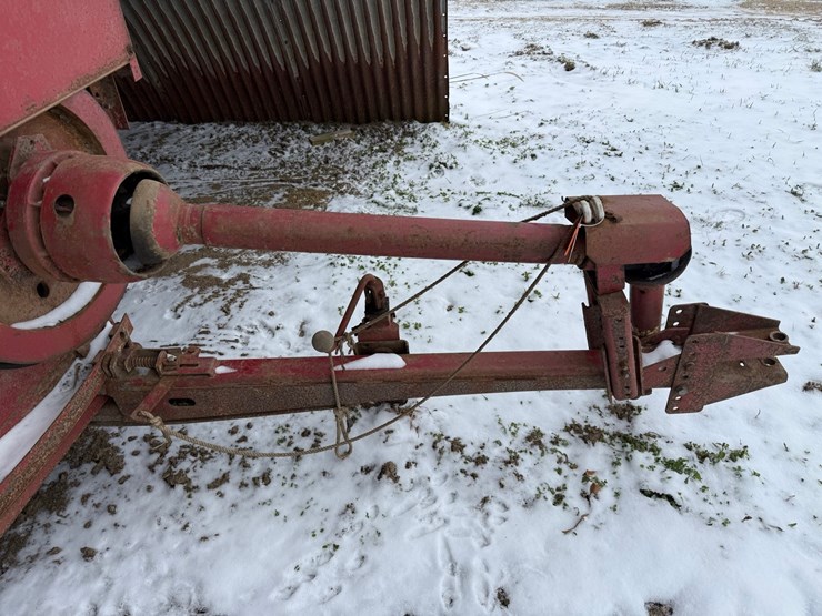 new-holland-278-image-21