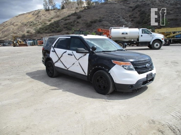 2014-ford-explorer-image-2