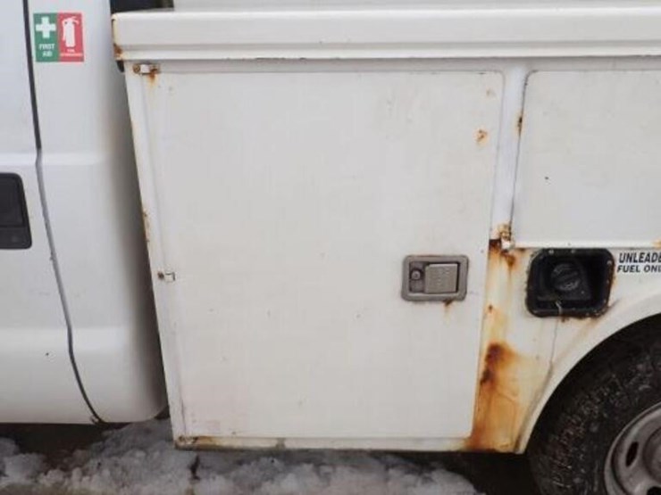 2010-ford-f250-image-45