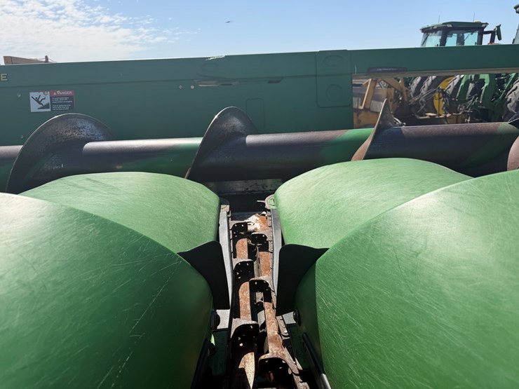 john-deere-608c-image-42