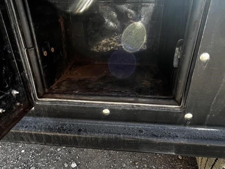 2014-dodge-ram-5500-image-12