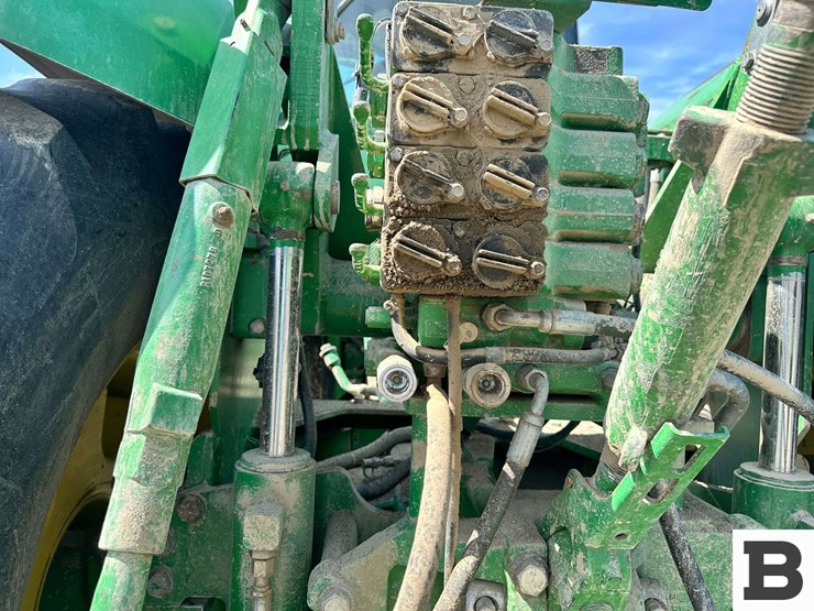 2000-john-deere-9400-image-25