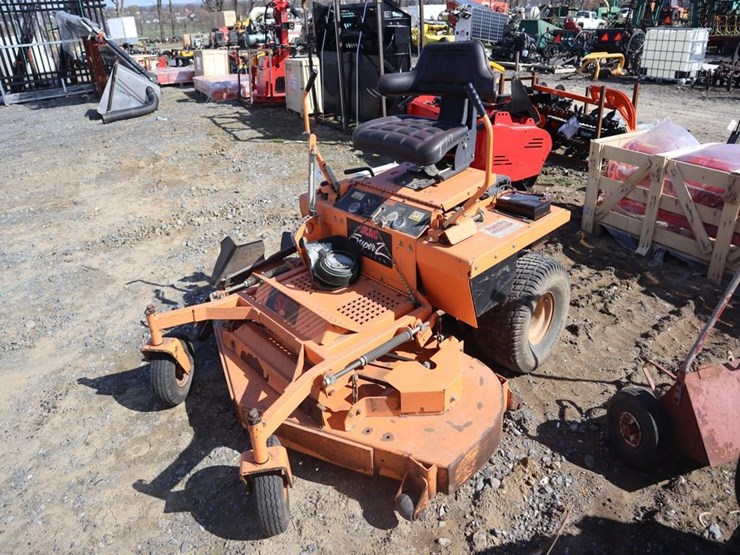 scag-superz-zero-turn-mower-image-4