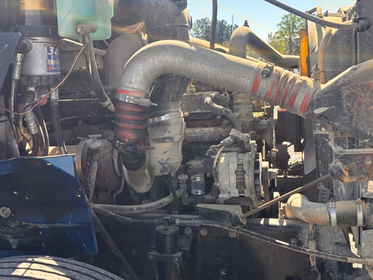 2000-international-9200-image-9