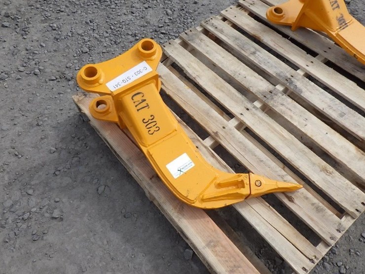 caterpillar-303-image-2