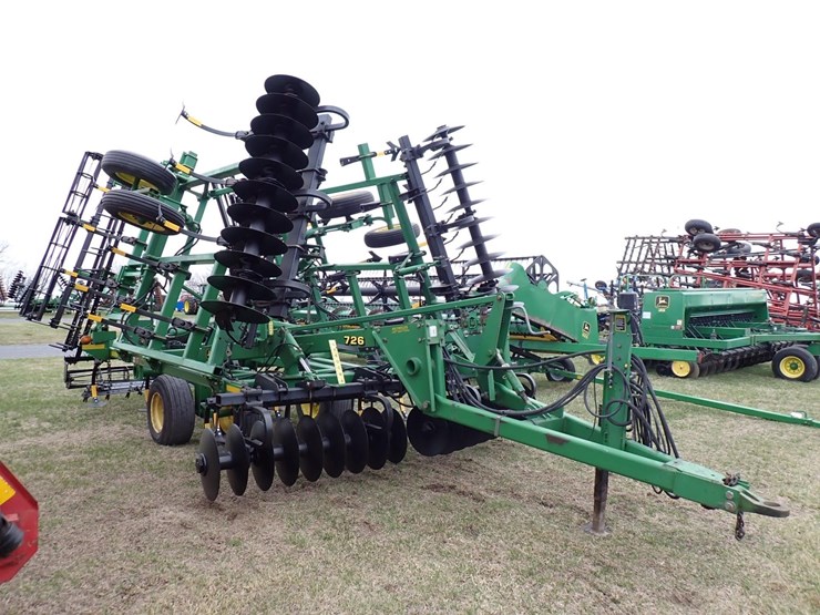 john-deere-726-image-2