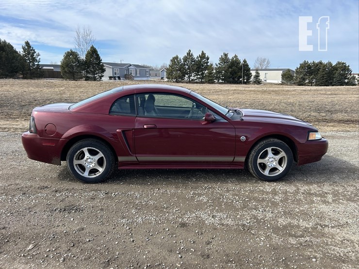 2004-ford-mustang-image-4