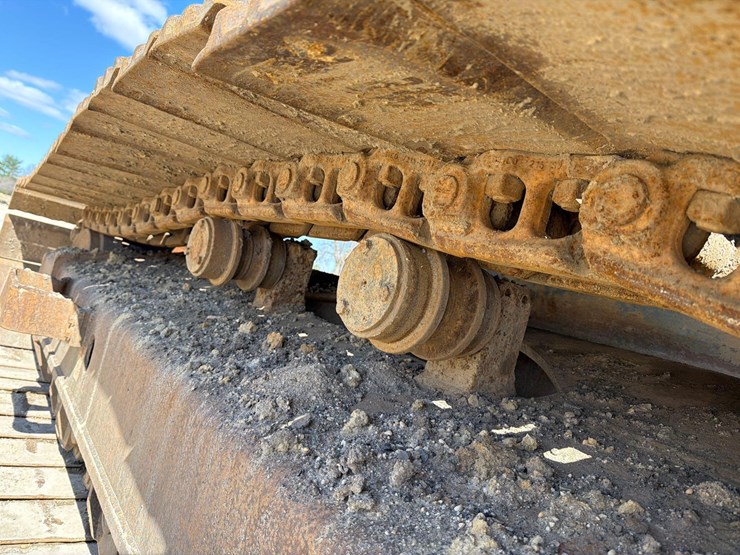 komatsu-pc308us-lc-3-image-11