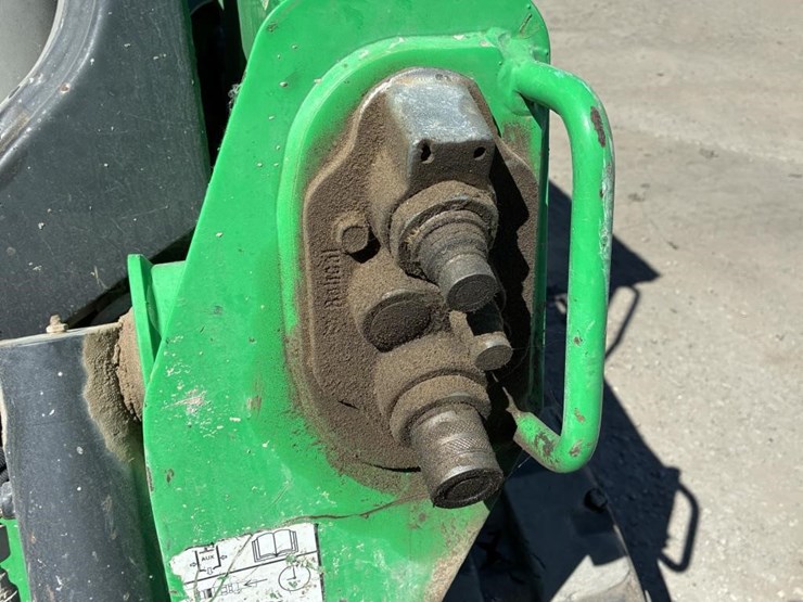 2020-bobcat-t550-image-8