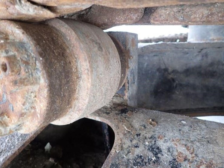 2017-caterpillar-320fl-image-69