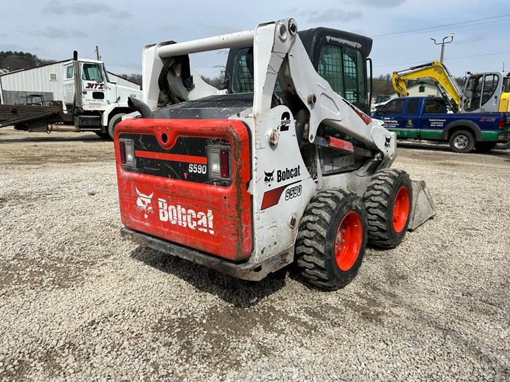 2020-bobcat-s590-image-4