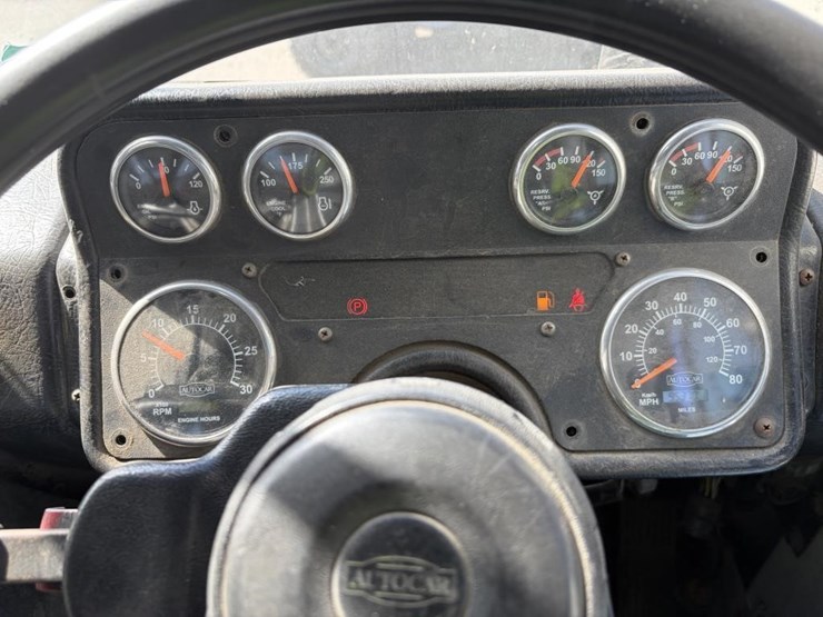 2010-autocar-xpeditor-image-15