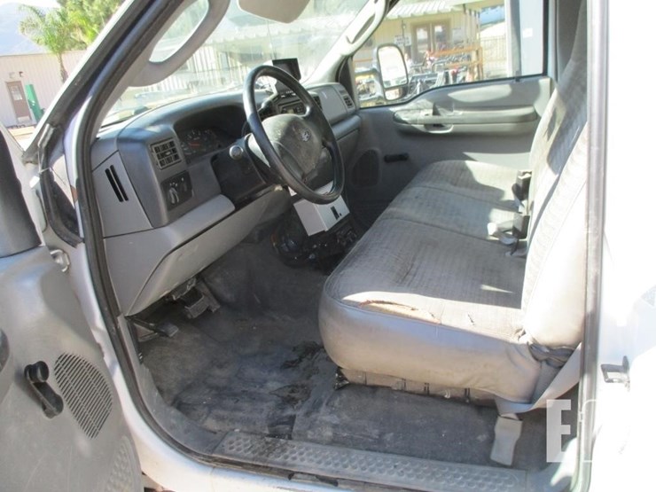 2003-ford-f450-image-7