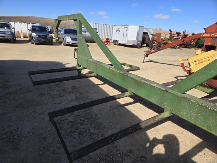 #272-•-10-bale-mover-image-11