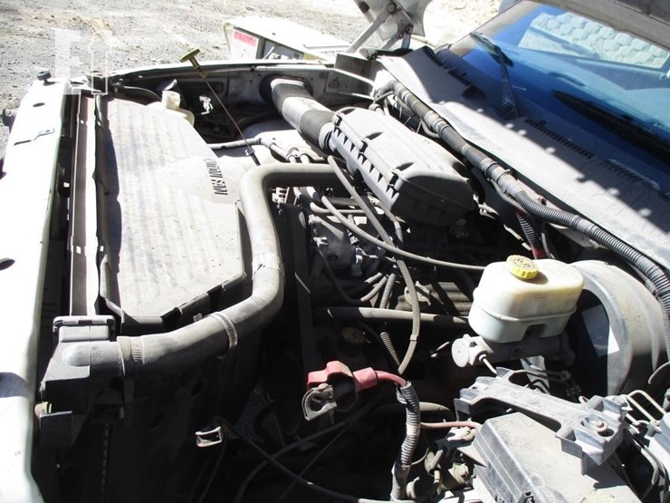 2002-dodge-2500-image-5