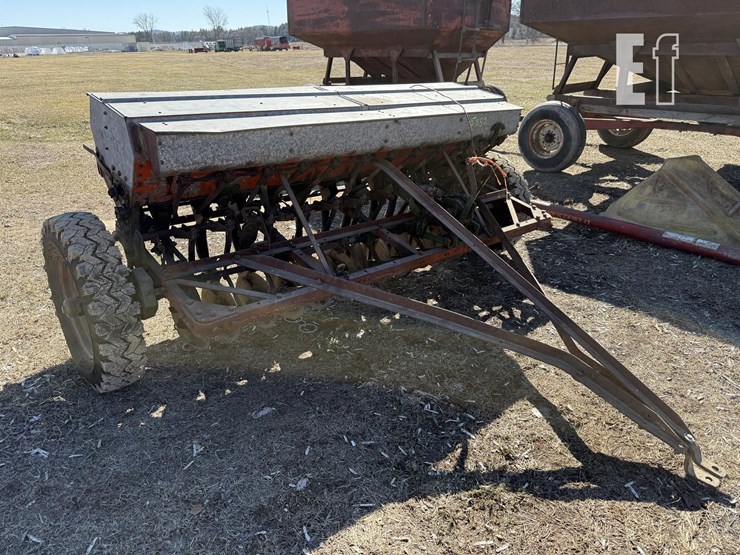 j-i-case-grain-drill-5852-image-1