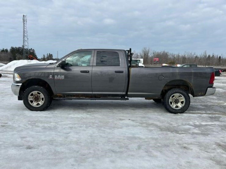 2014-ram-2500-hd-image-8