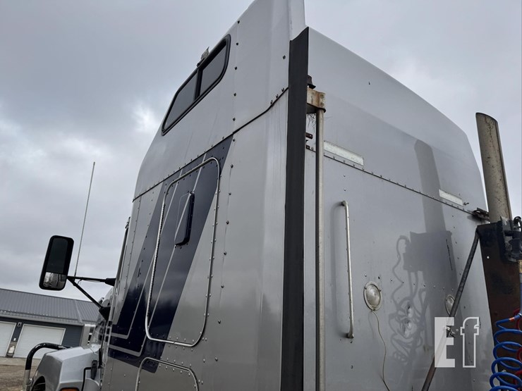 1998-kenworth-t600-image-11