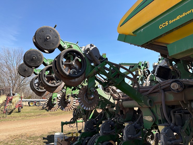 2003-john-deere-1790-ccs-image-17