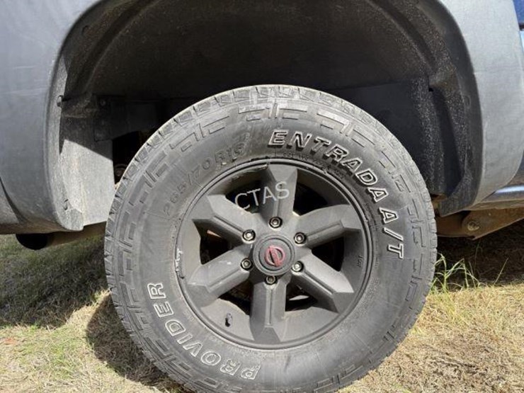 2001-chevrolet-suburban-image-5