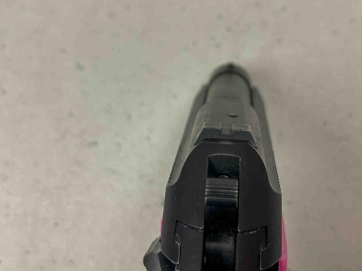 beretta-pistol-image-6