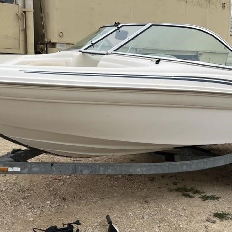 L3- 2000 Sea Ray Boat & Trailer