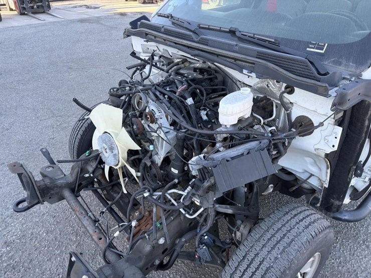 2017-gmc-sierra-2500hd-image-13