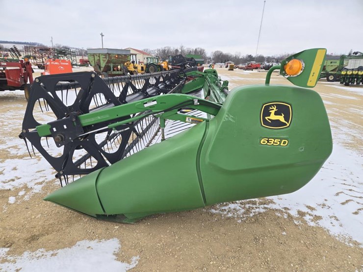 john-deere-635d-image-2