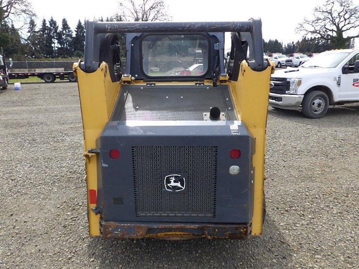 2017-deere-317g-image-5