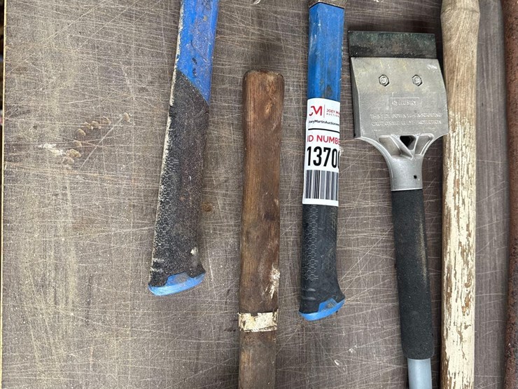 1-lot-of-misc.-tools-image-2