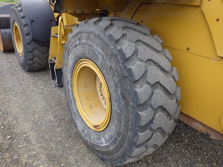 caterpillar-930k-image-29