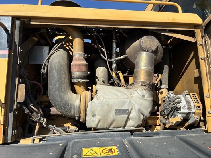 2003-caterpillar-143h-image-28