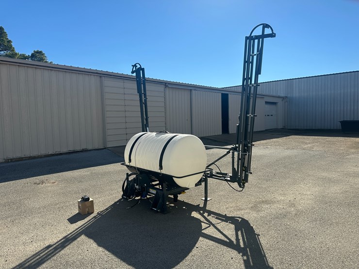 #32796-•-**unused-bowman-agmate-41'-300-gallon-3pt-sprayer-image-1