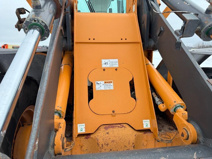 case-521d-xt-image-40