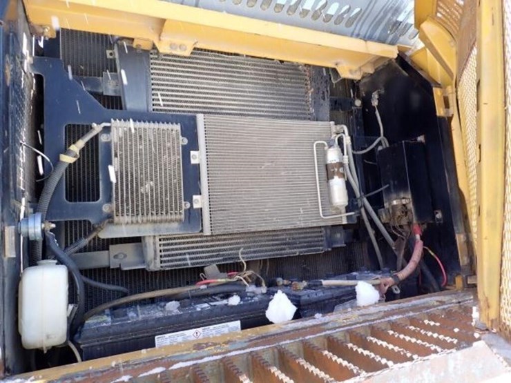 2012-deere-350d-lc-image-30