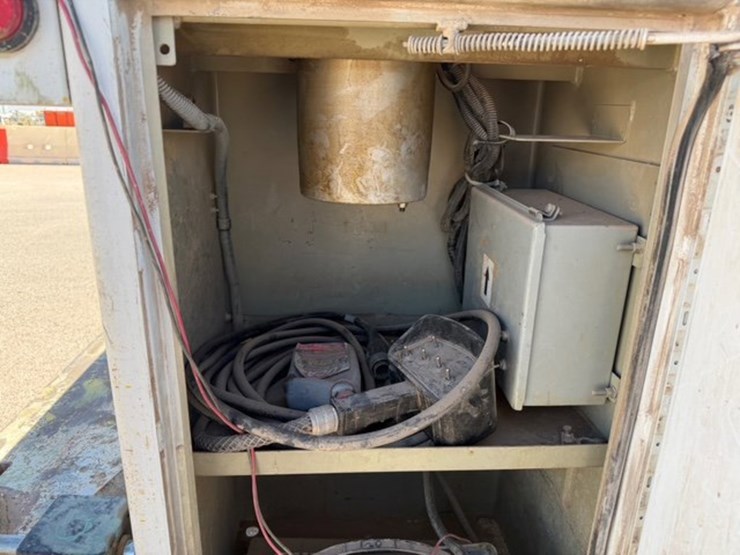 2013-ford-f550-image-5