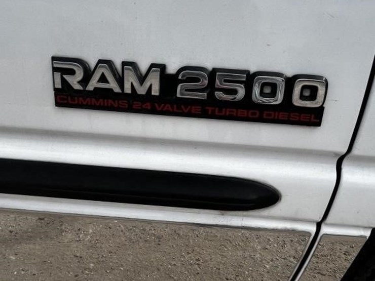 2000-dodge-ram-2500-image-22